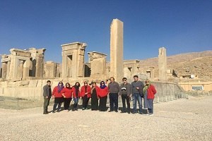 Walking tour in Shiraz, walking tours to Shiraz old part, excursion to Persepolis, tour to Necropolis